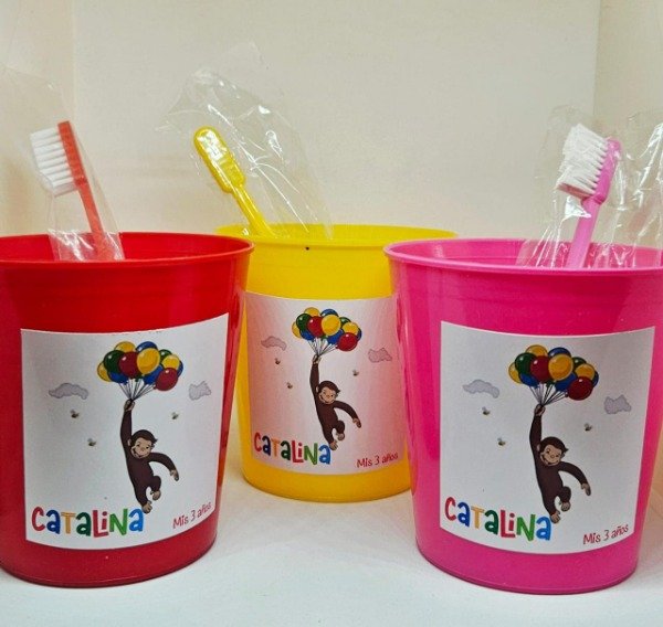 Producto - Vaso con cepillo de dientes - 14