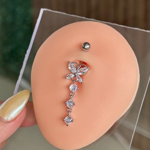 Producto - Piercing de ombligo colgante: mariposa plateada