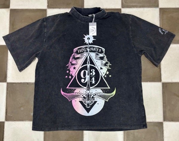 Producto - Boxy Negra Escudo