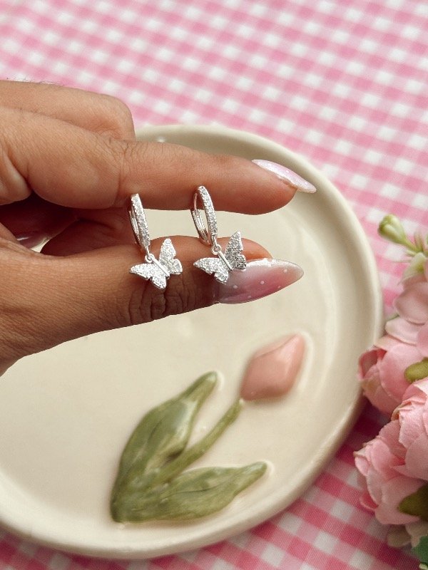Producto - Argollitas Juli Mariposa Strass AB
