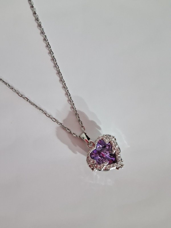 Producto - Collar corazón violeta