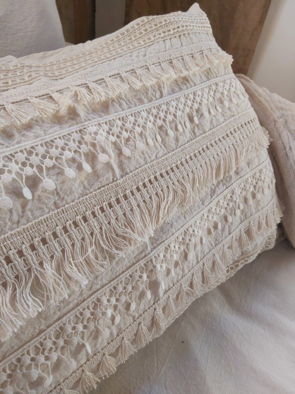 Producto - Funda boho con puntillas 45x70