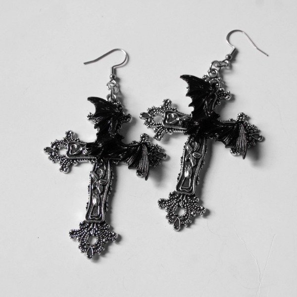 Producto - Aros Cruz con Murcielago