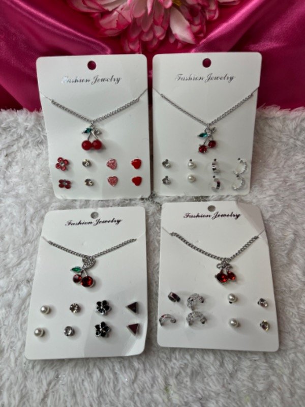 Producto - Set de aros y collar Plateado cereza-Diferentes modelos
