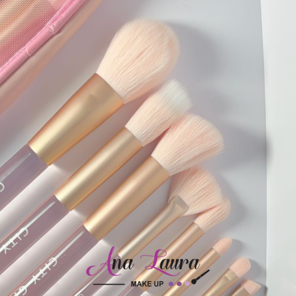 Producto - Set de brochas y neceser City Girl
