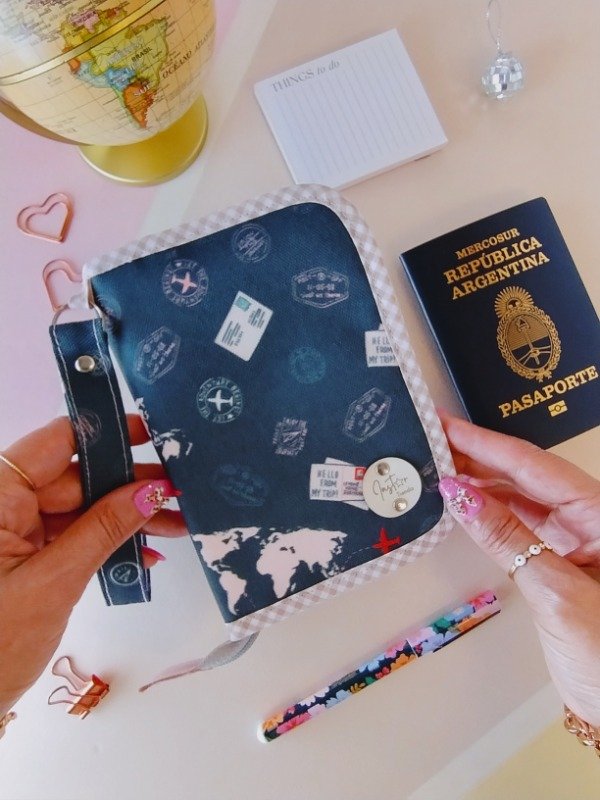 Producto - Porta Pasaportes Roma