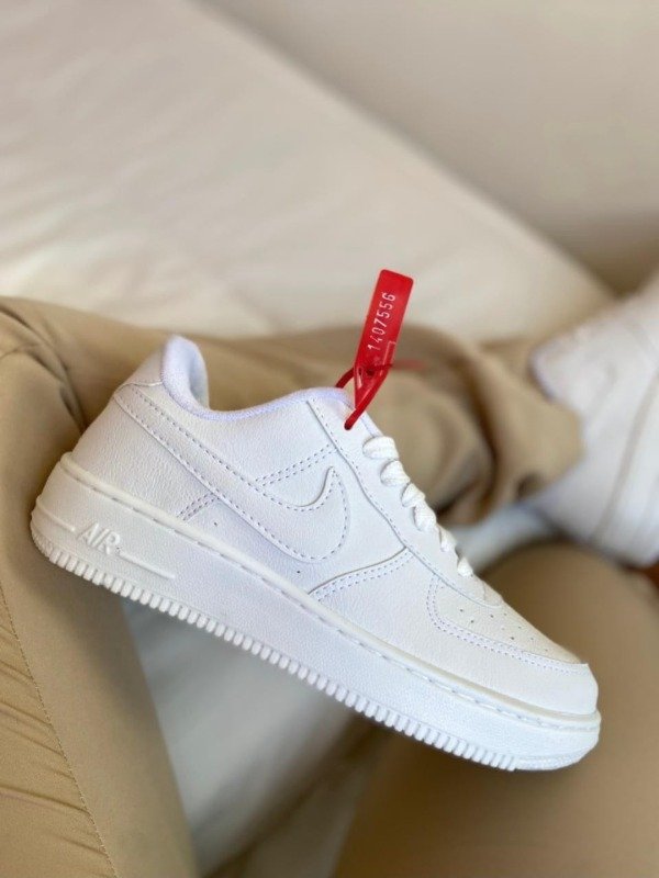 Producto - ZAPATILLAS NIKE AIR FORCE BLANCAS
