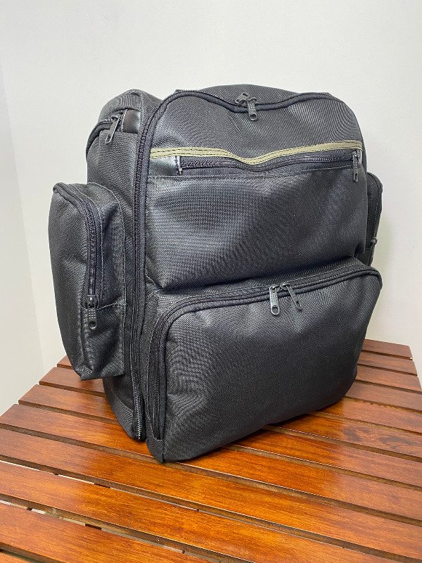 Producto - Mochila Madrid Maternal/viaje negro