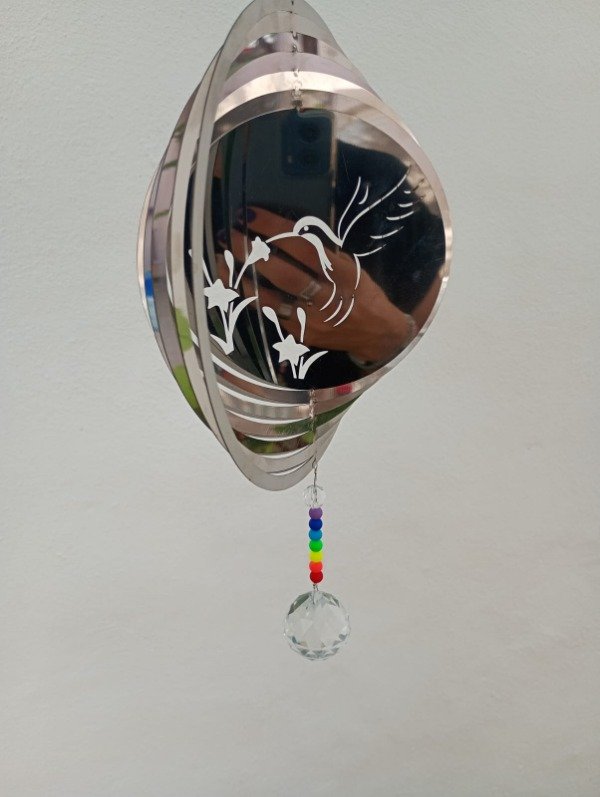 Producto - Giravientos grande, colibrí liso con atrapasol 7 chakras