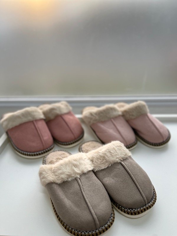 Producto - Pantuflas piel