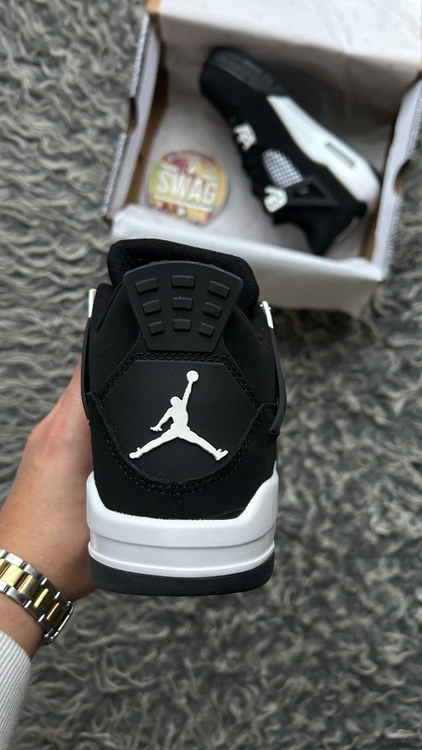 Producto - JORDAN RETRO 4 WHITE THUNDER - 2