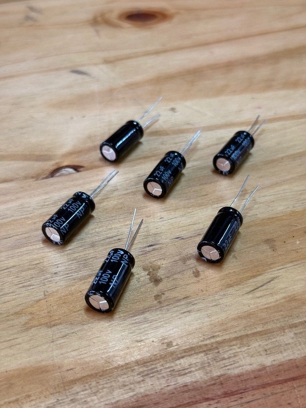 Producto - CAPACITOR PARA DRIVER 22uf x 100v
