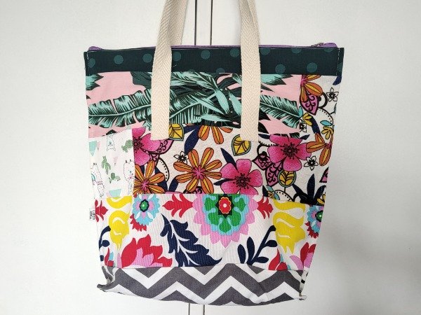 Producto - Bolso con cierre, tela hecha a mano. Forrado