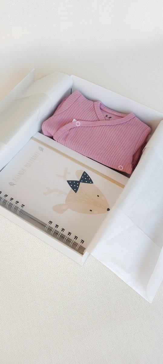 Producto - Box ajuar + agenda pediátrica