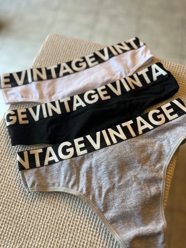 Producto - Pack x 3 colaless de algodón tiro alto con elastico Vintage V82