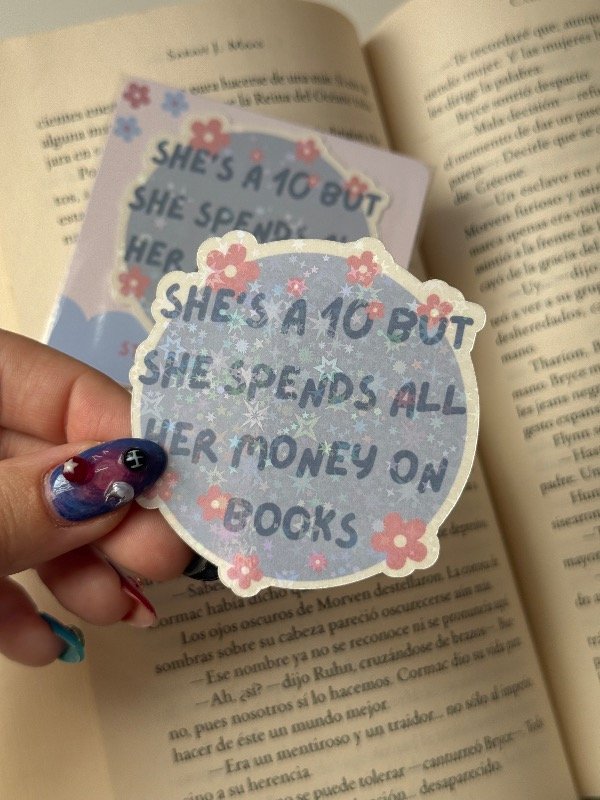 Producto - Sticker shes a ten azul vinilo holográfico