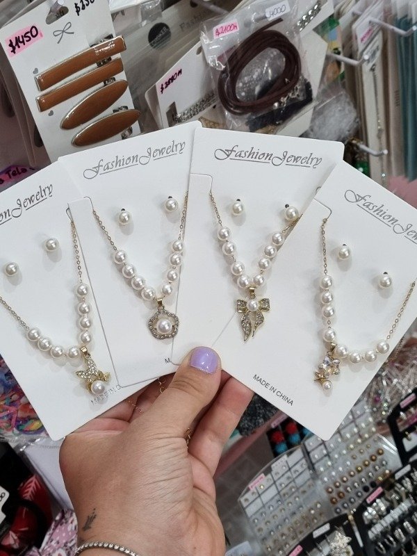 Producto - Set Collar + Aros Perla Dorados - 0