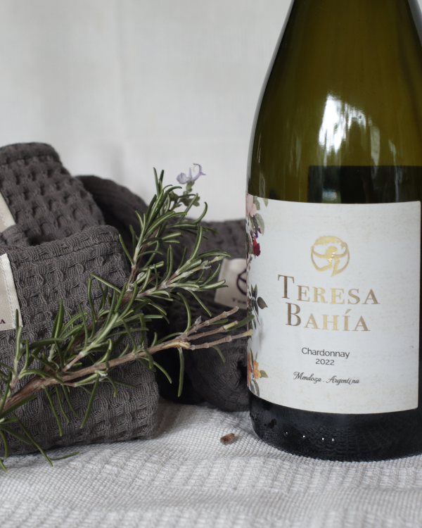 Producto - 1 Vino a elección TB + 1 Repasador de tela waffle alta calidad