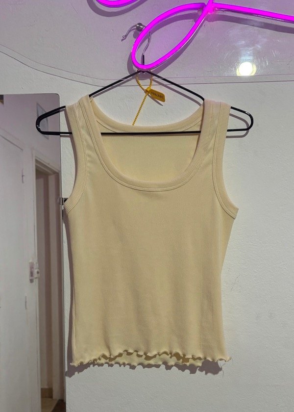 Producto - MUSCULOSA TETE