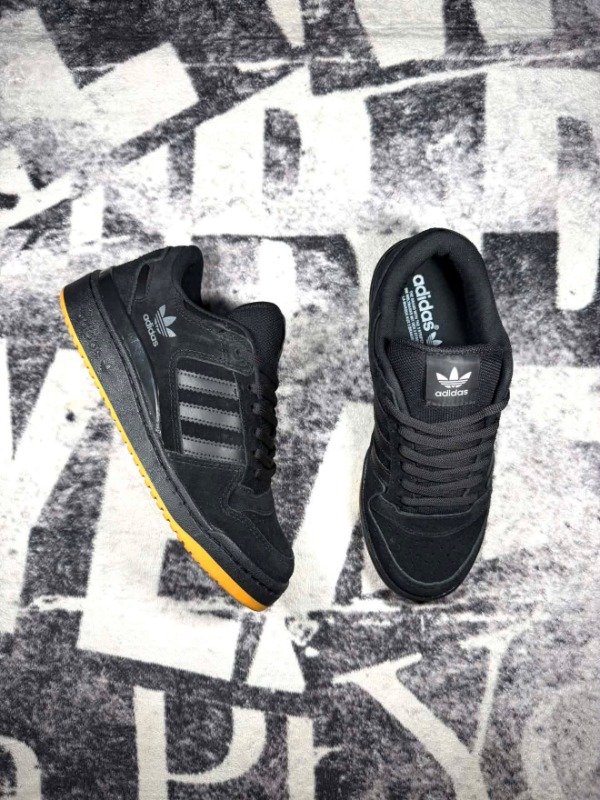 Producto - Forum "total black" - 0