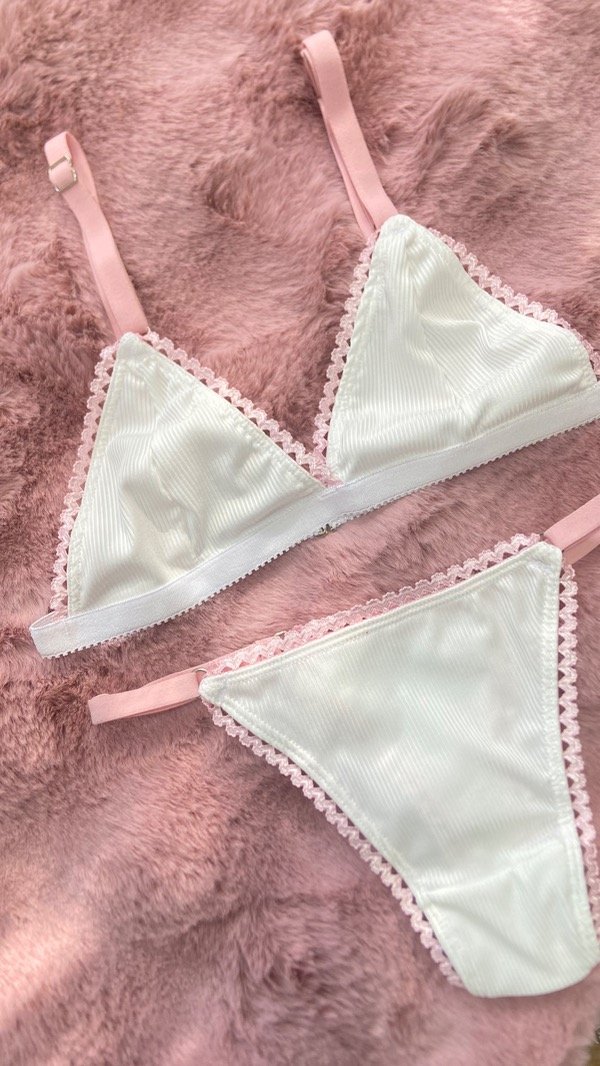 Producto - Con CONJUNTO MORLEY LYCRA BLANCO - TALLE 105