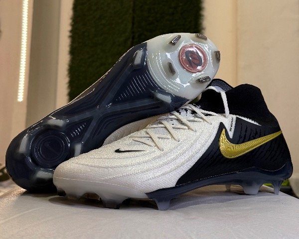 Producto - NIKE PHANTOM GX blanco negro