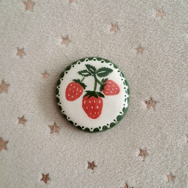 Producto - Pin Frutillita ramo
