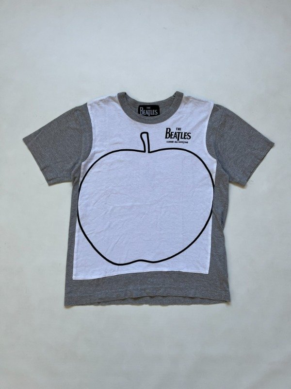 Producto - The Beatles x Comme des Garcons Apple Corps - 1