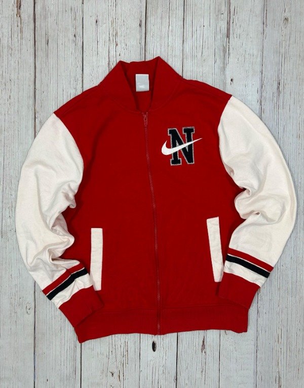 Producto - NIKE UNIVERSITY JACKET