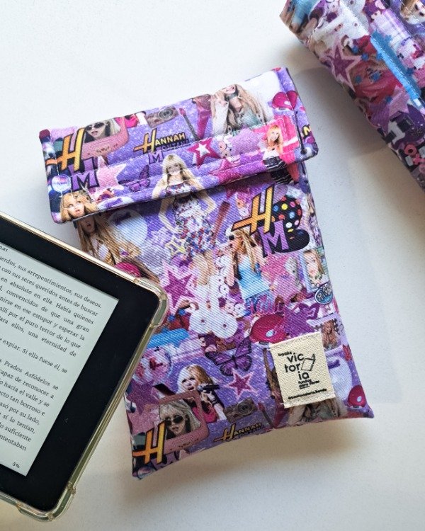Producto - Funda para libros pocket Hannah Montana IMPERMEABLE