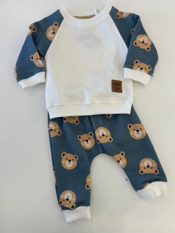 Producto - Conjunto de buzo y pantalón estampado