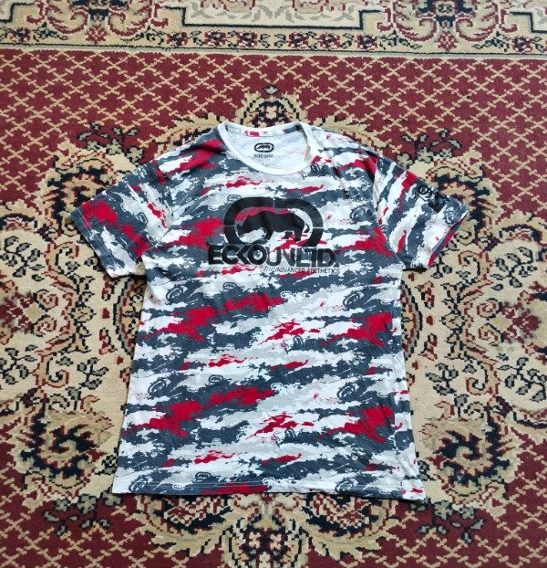 Producto - Remera Ecko