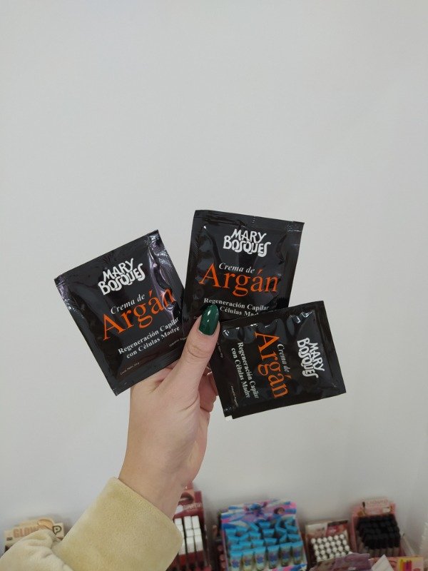 Producto - Mary bosques crema de argán regeneración capilar con células madre