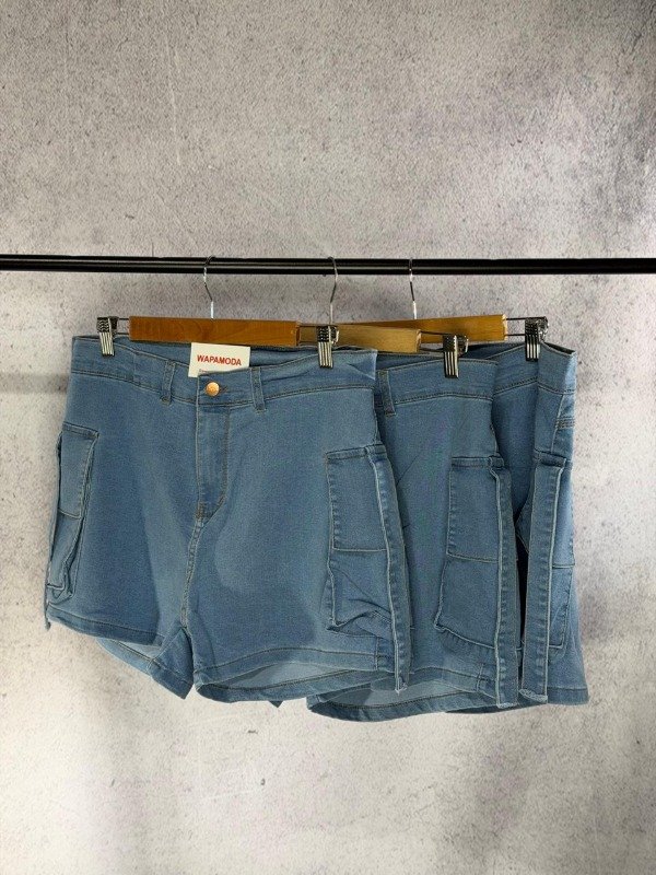 Producto - SHORT CARGO CELESTE ELASTIZADO