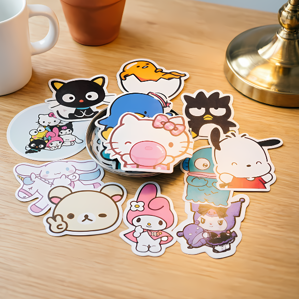 Producto - Lata de stickers Sanrio Grande