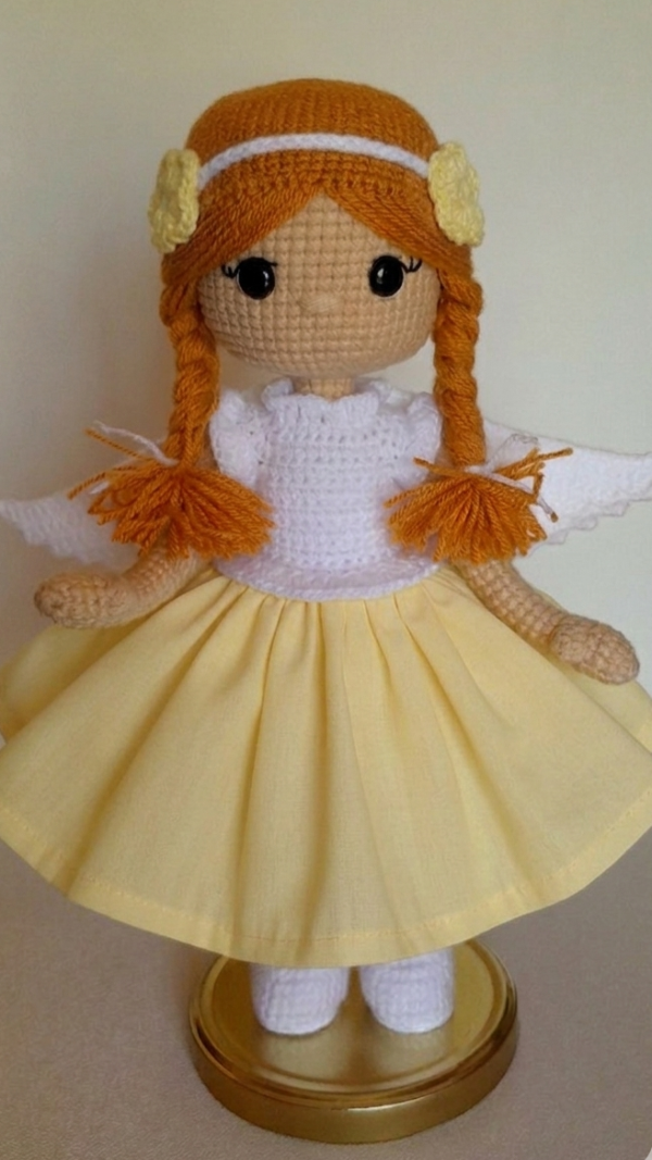 Producto - Tina, la Muñequita Alada en Amarillo Pastel