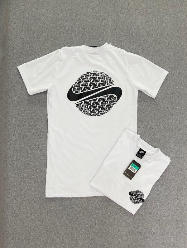 Producto - Remera black 83