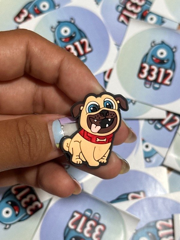 Producto - Perrito lengua pin
