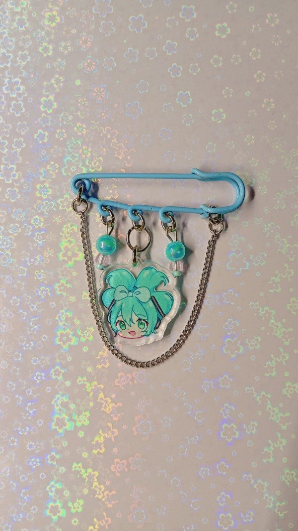 Producto - Miku PRENDEDOR