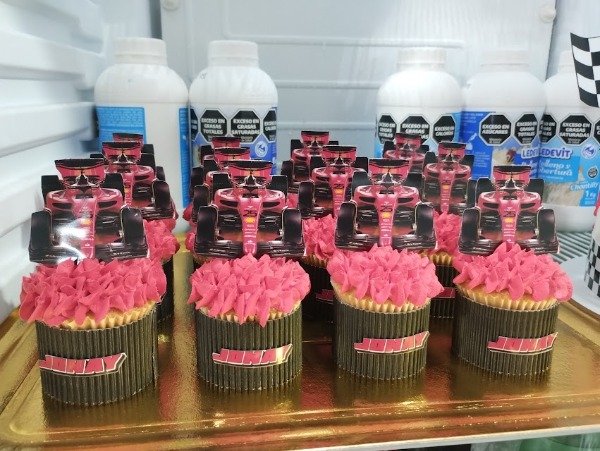 Producto - cupcakes formula 1 x docena carreras