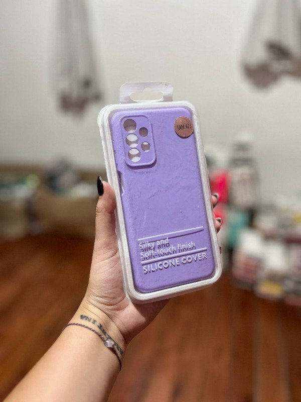 Producto - A23 silicona con felpa lila