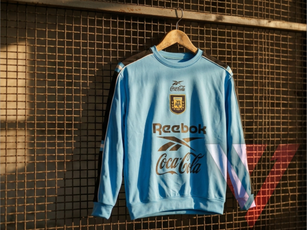 Producto - BUZO SELECCIÓN ARGENTINA RETRO 2002 CELESTE REEBOK