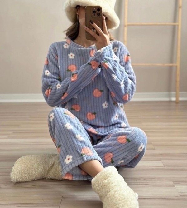 Producto - PIJAMA POLAR ELIANA LAVANDA