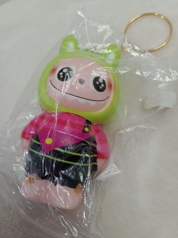 Producto - Squishy llavero Labubu