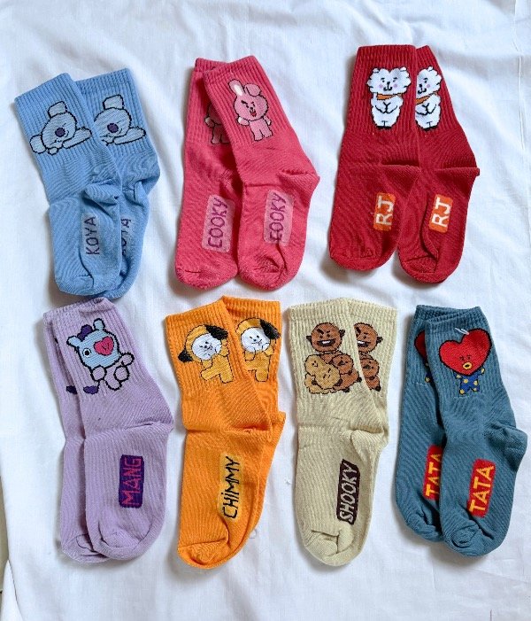 Producto - MEDIAS Y SOQUETES BT21