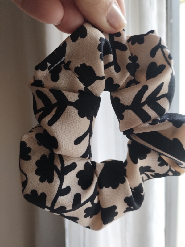 Producto - Scrunchie Florcita