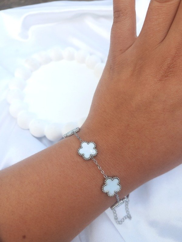 Producto - pulsera trebol silver (blanco)