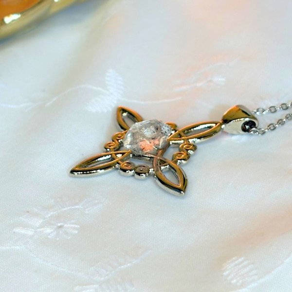 Producto - Collar nudo de bruja con herkimer