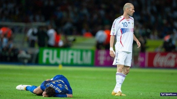 Producto - CAMISETA FRANCIA IMPORTADA ALTERNATIVA RETRO 2006 #10 ZIDANE - 11