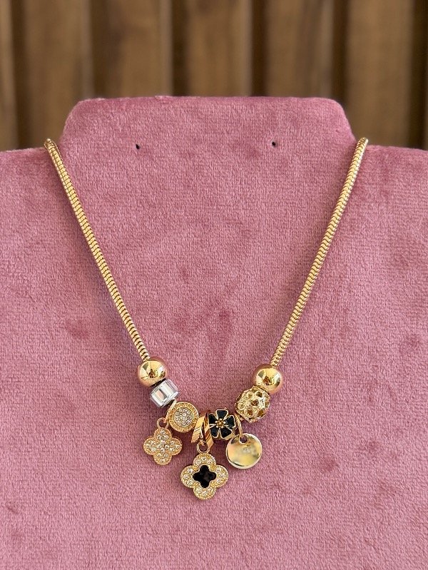 Producto - COLLAR CHARMS MOD 21